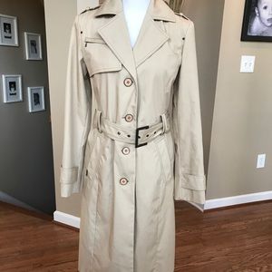 Gorgeous Kenneth Cole Trench